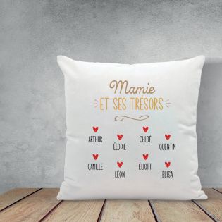 Coussin carré blanc "Les Trésors de Mamie" personnalisé avec Prénoms