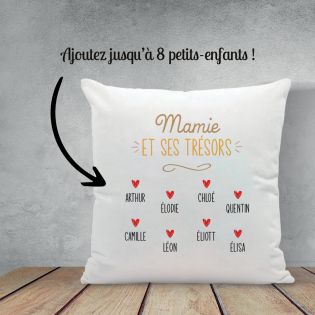 Coussin carré blanc "Les Trésors de Mamie" personnalisé avec Prénoms