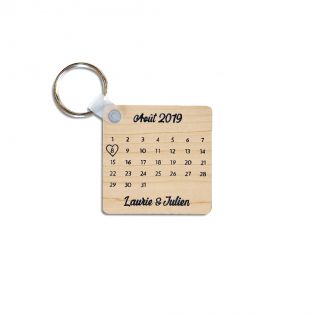 Porte-clés carré effet bois clair à graver · Modèle Date de Rencontre