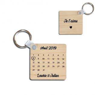 Porte-clés carré effet bois clair à graver · Modèle Date de Rencontre