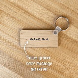 Porte-clés rectangulaire effet bois clair à graver · Modèle Famille 4 personnages