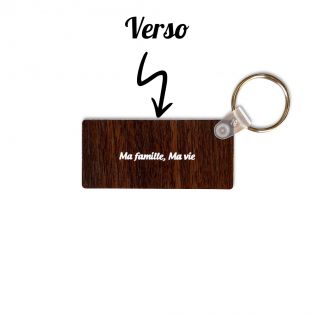 Porte-clés rectangulaire effet bois foncé à graver · Modèle Famille 4 personnages