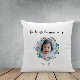 Oreiller de jardin de maman oreiller de fleur de naissance personnalisé  avec des noms d'enfants cadeau pour maman grand-mère amour cadeau 