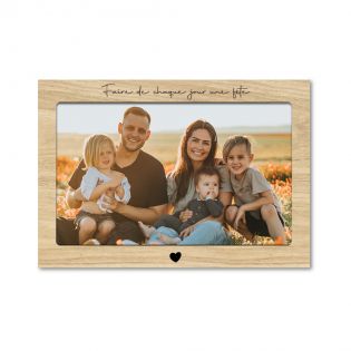 Cadre photo magnétique format paysage effet bois personnalisable · Compatible avec photo 10 x 15 cm 