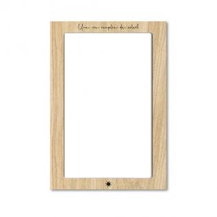 Cadre photo magnétique format portrait effet bois personnalisable avec texte · Compatible avec photo 10 x 15 cm