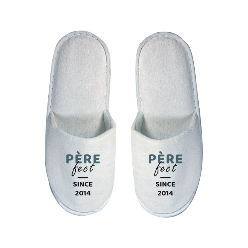 Paire de chaussons personnalisés · Père-fect · Cadeau anniversaire papa ou fête des pères Paire de chaussons personnalisés · Père-fect · Cadeau anniversaire papa ou fête des pères