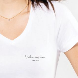 Tee-shirt personnalisable col V pour Femme · Modèle Mère-Veilleuse · Cadeau anniversaire maman