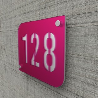 Plaque numéro de rue / maison violet design avec fond personnalisable - Modèle URBAN